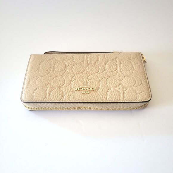 Coach CCL35 Long Zip Around Wallet Debossed Signature Pebbled Leather Oat - Picture 5 of 6